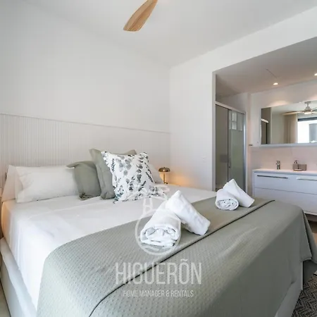 Higueronrentals Blue Oasis דירה פואנגירולה