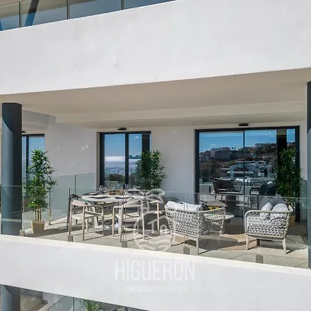 Higueronrentals Blue Oasis * פואנגירולה