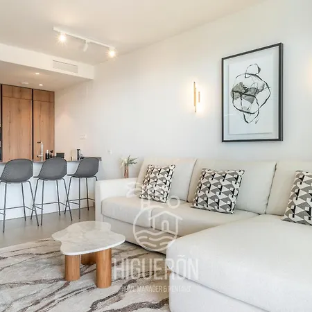 Higueronrentals Blue Oasis פואנגירולה